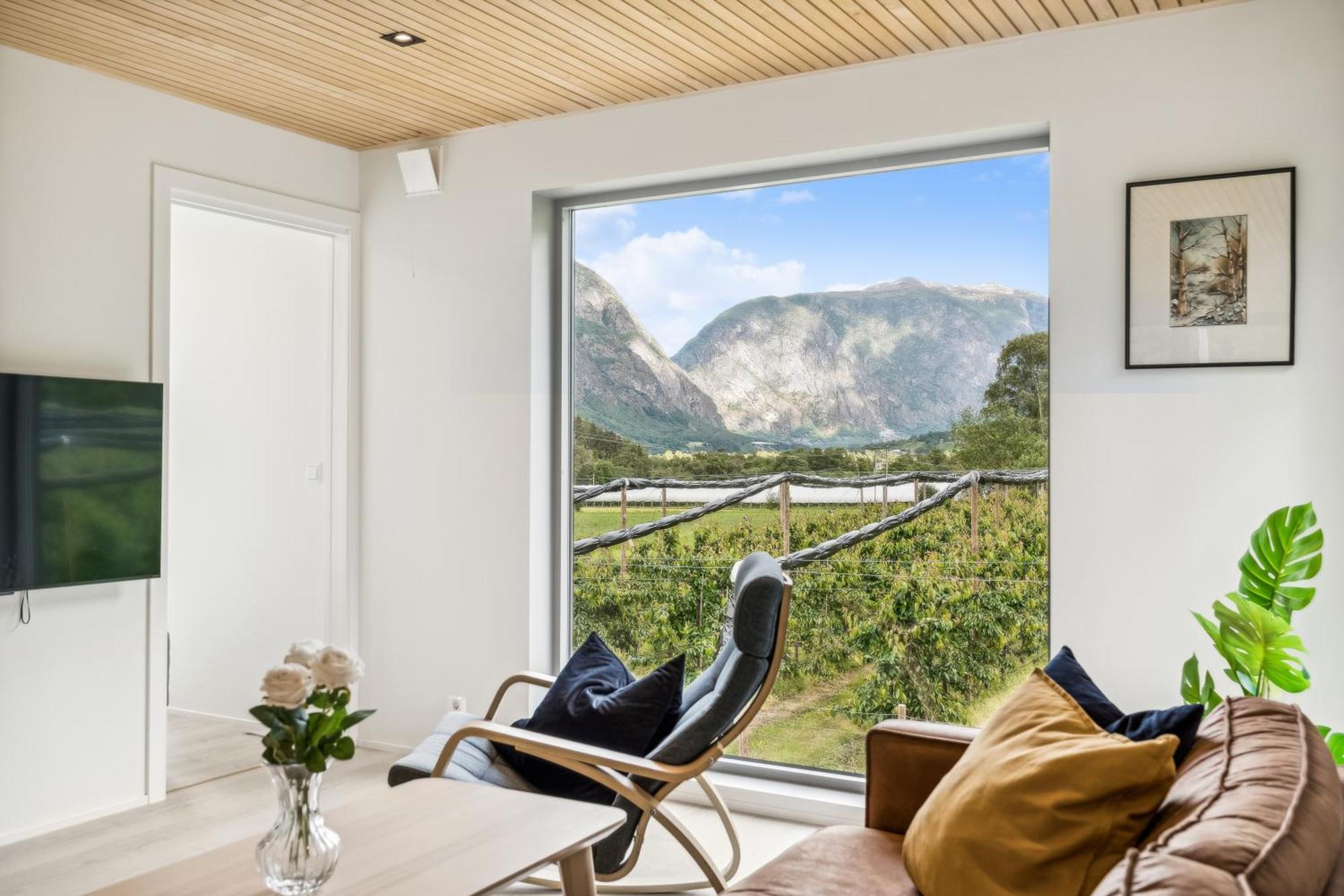 Jordeplegarden Holiday Home - Part Of A Farm - Two Buildings - Close To Flam Lærdalsøyri Exterior foto