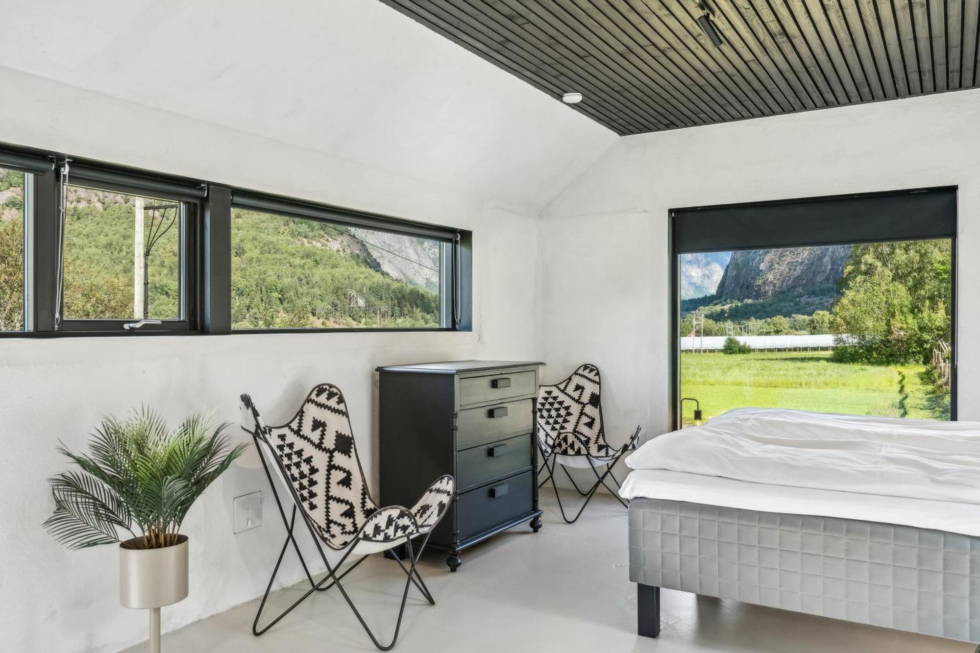 Jordeplegarden Holiday Home - Part Of A Farm - Two Buildings - Close To Flam Lærdalsøyri Exterior foto