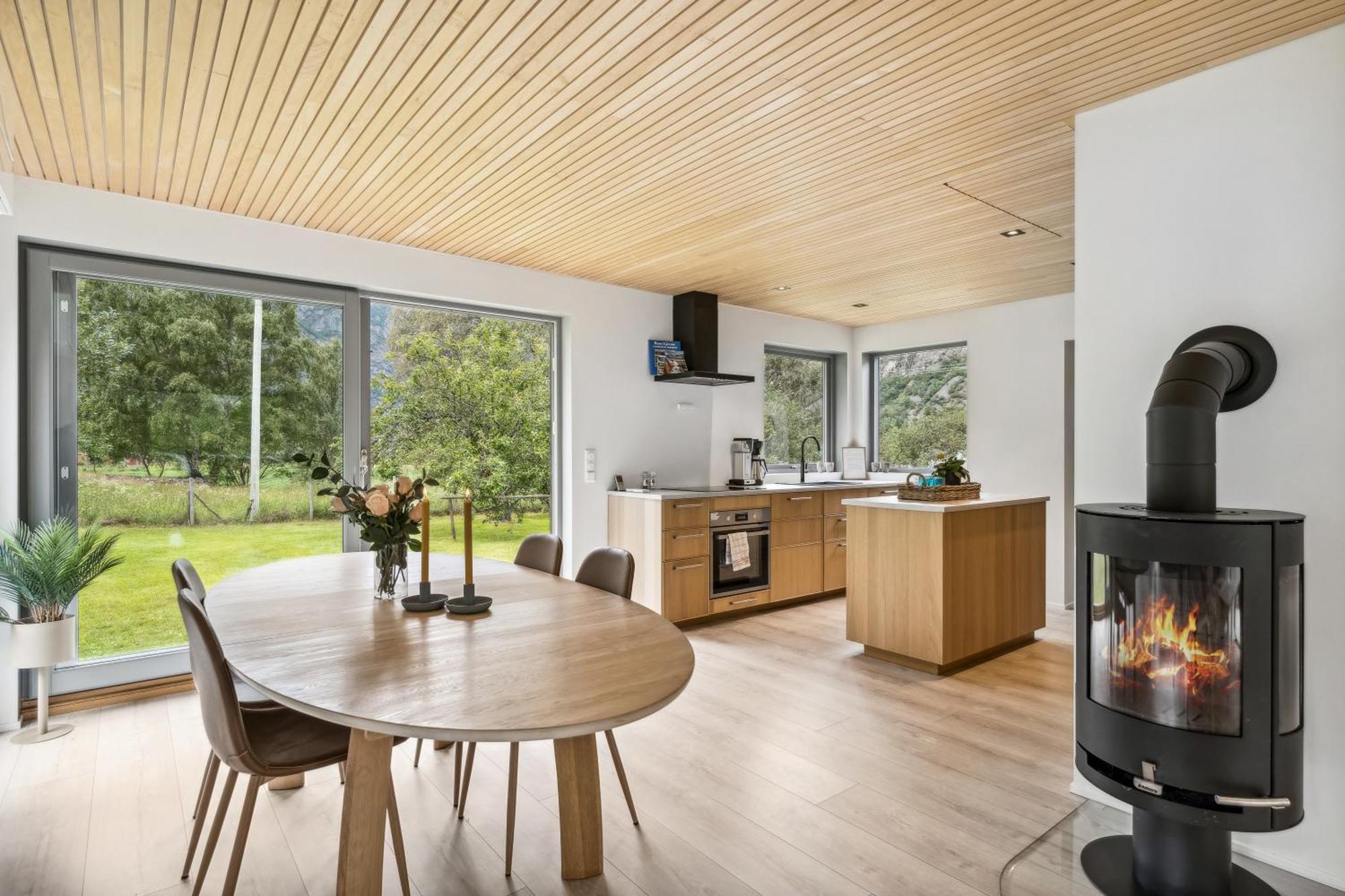 Jordeplegarden Holiday Home - Part Of A Farm - Two Buildings - Close To Flam Lærdalsøyri Exterior foto