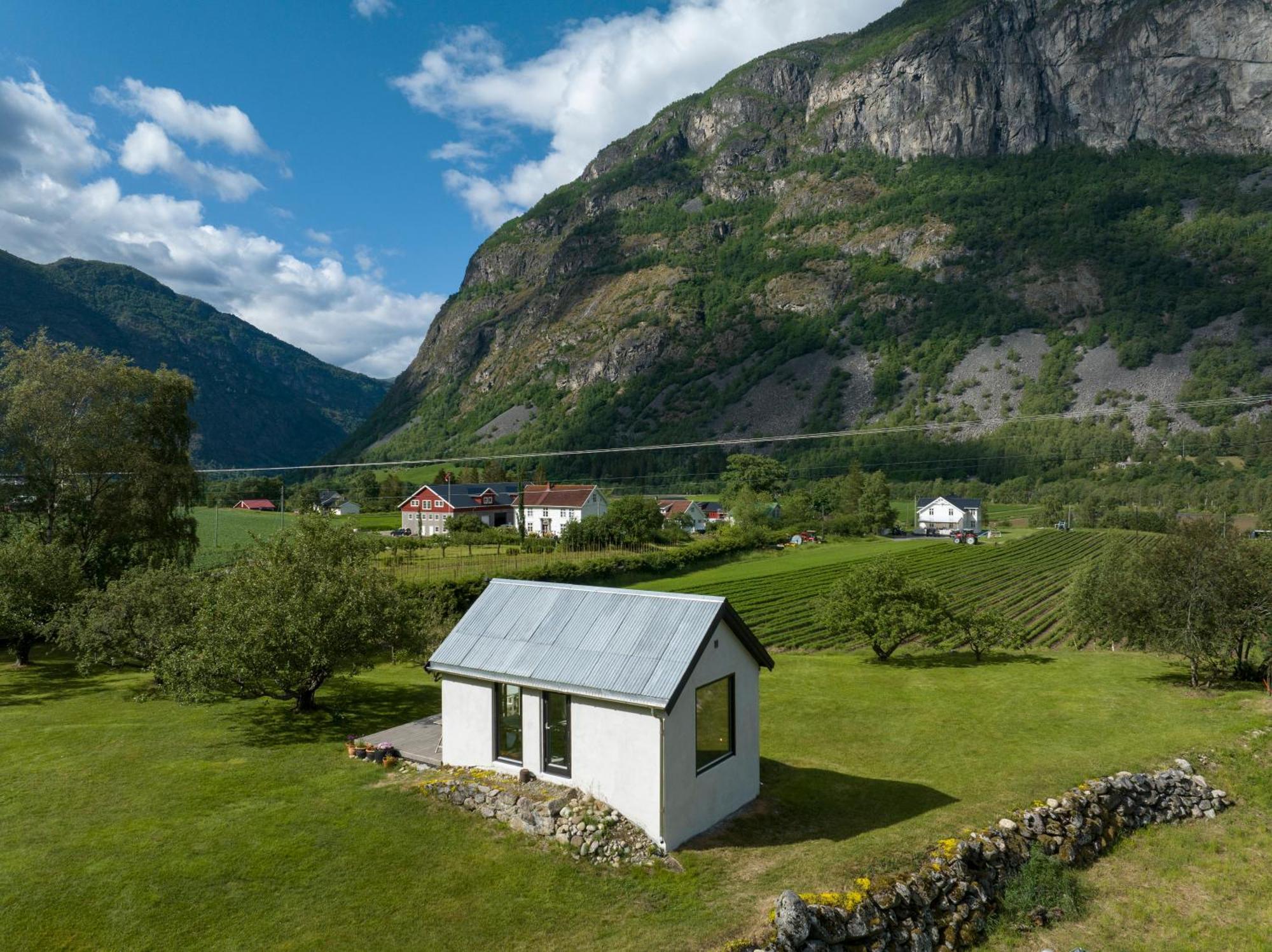 Jordeplegarden Holiday Home - Part Of A Farm - Two Buildings - Close To Flam Lærdalsøyri Exterior foto