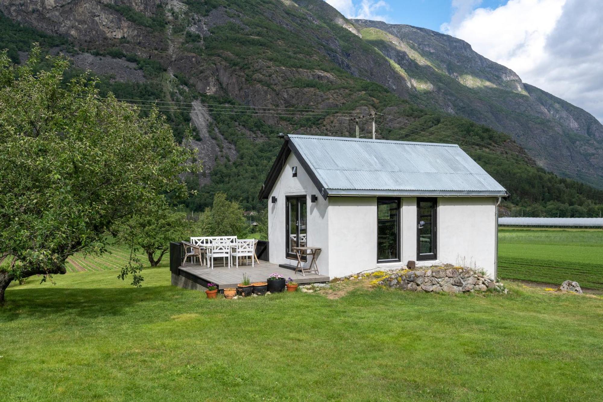 Jordeplegarden Holiday Home - Part Of A Farm - Two Buildings - Close To Flam Lærdalsøyri Exterior foto