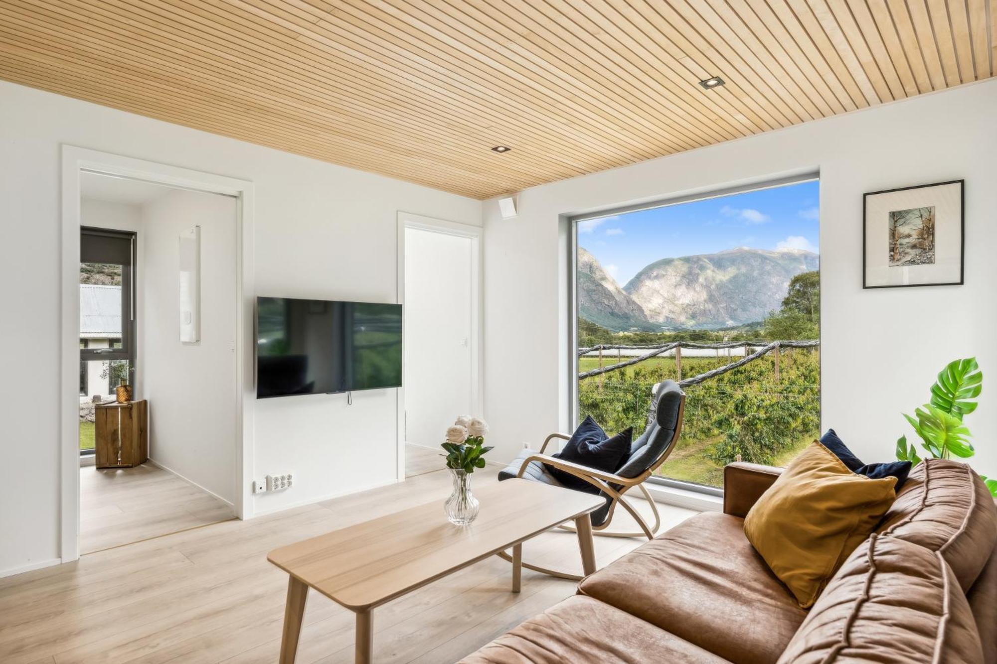 Jordeplegarden Holiday Home - Part Of A Farm - Two Buildings - Close To Flam Lærdalsøyri Exterior foto
